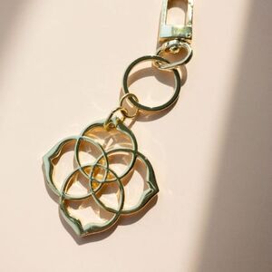 Kendra Scott Dira Medallion Keychain